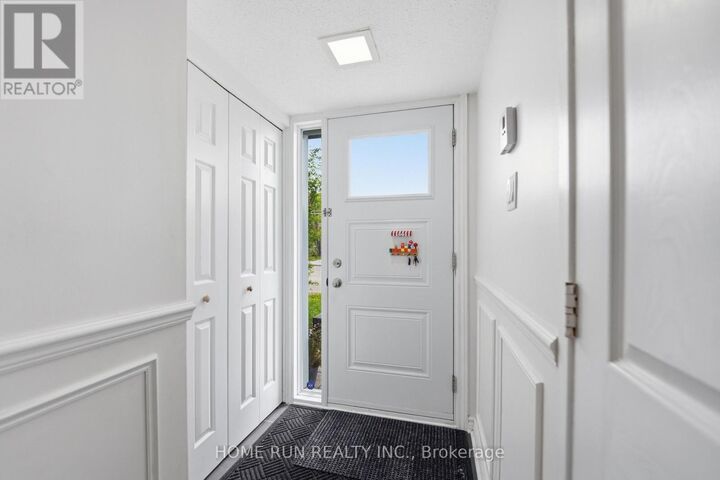 Property Photo:  52 Reaney Court  ON K2K 1W8 