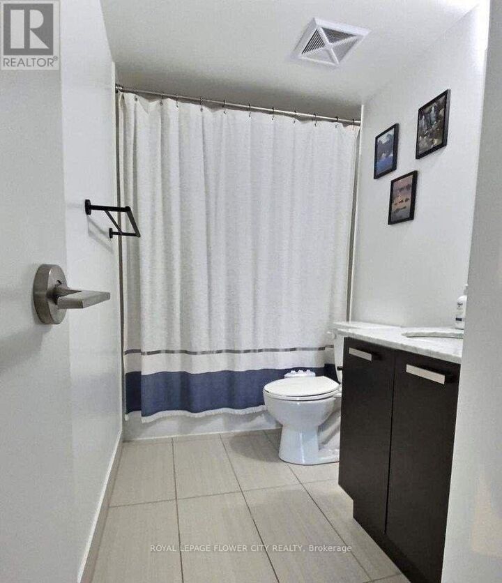 Property Photo:  68 Abell Street 1112  ON M6J 0B1 