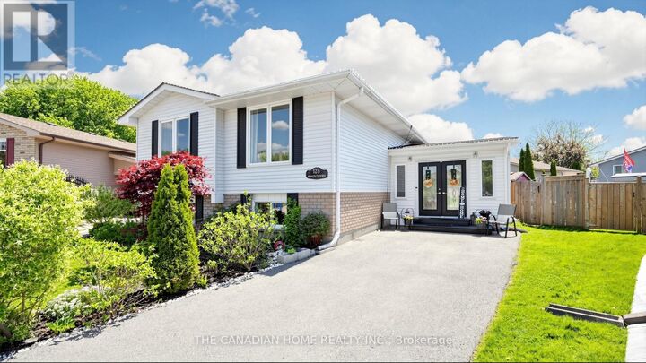 Property Photo:  128 Branlyn Crescent  ON N3P 1Z9 