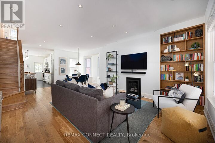 Property Photo:  29 Howard Park Avenue  ON M6R 1V3 