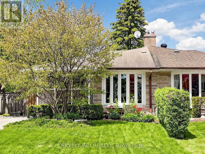 Property Photo:  22 Friar Tuck Road  ON L3P 1L9 