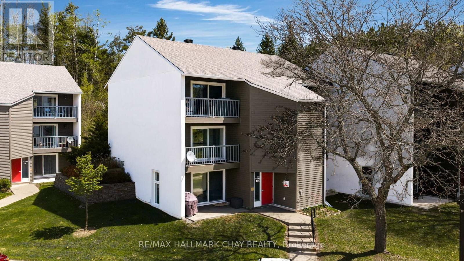 Property Photo:  1102 Horseshoe Valley Road West 119  ON L4M 4Y8 