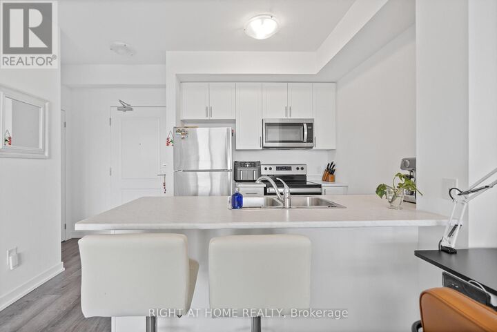 Property Photo: 450 Dundas Street East 804 ON L8B 1Z2