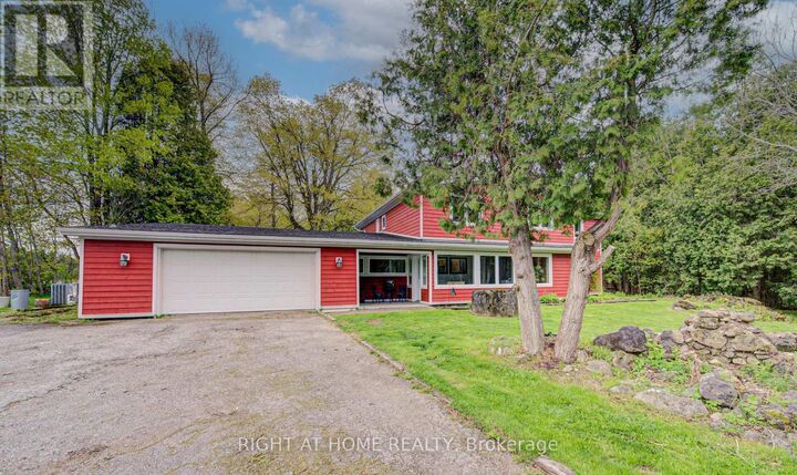 Property Photo:  536 11th Con Road East  ON L8B 1J1 