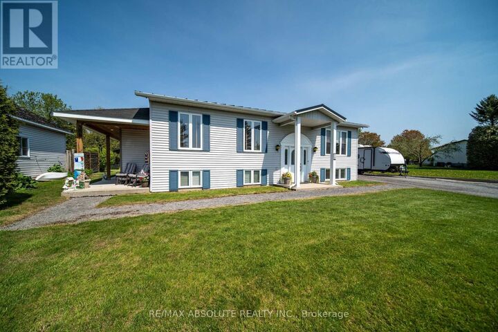 Property Photo:  38 Duchesse Crescent  ON K0A 2M0 