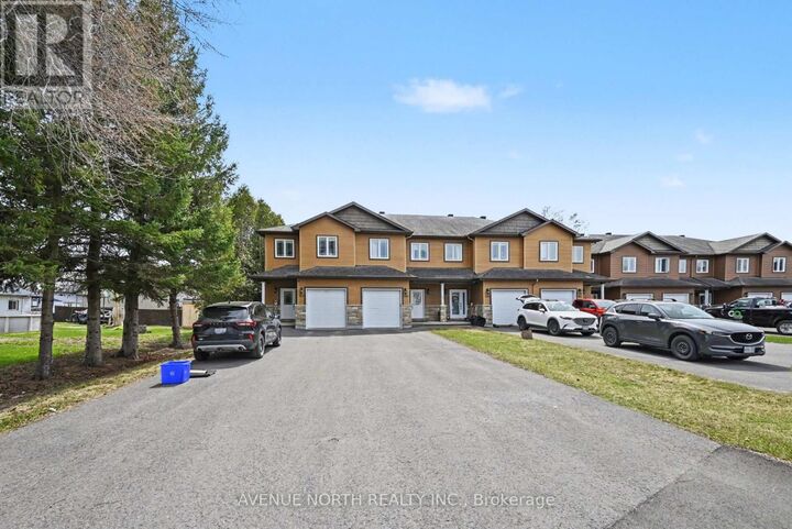 Property Photo:  210 Herbert Street  ON K0A 2M0 
