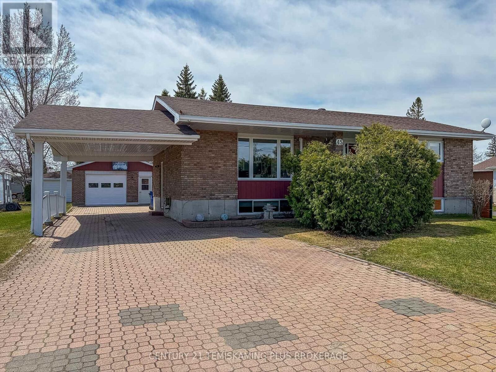 Property Photo:  45 Twelfth Street East  ON P0J 1E0 