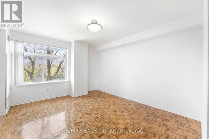 Property Photo:  1407 Dupont Street 309  ON M6H 2B1 