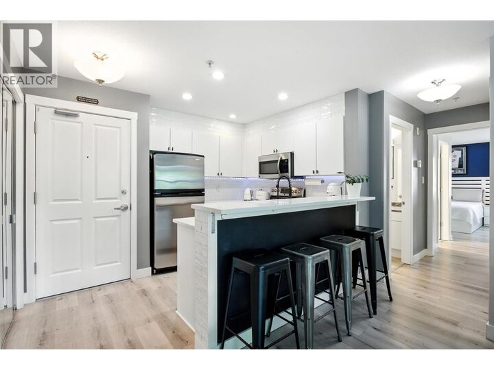 Property Photo: 225 Newport Drive 404 BC V3H 5H1
