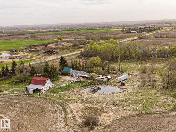 Property Photo: 2409 Hwy 633 NW AB T0E 0J0