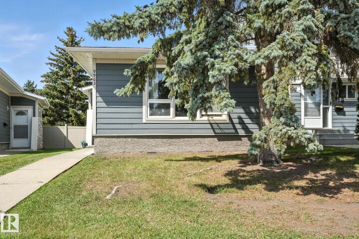 9963 171 Ave NW — photo 1