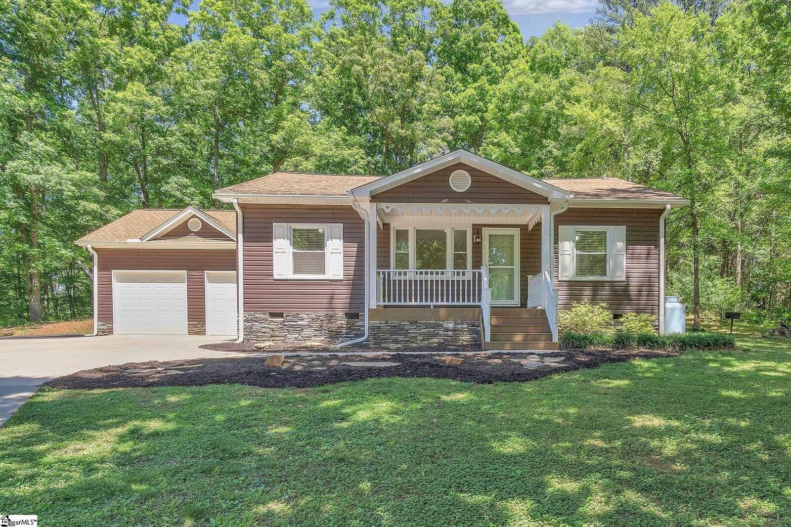 Property Photo: 2561 Whitestone Road SC 29302
