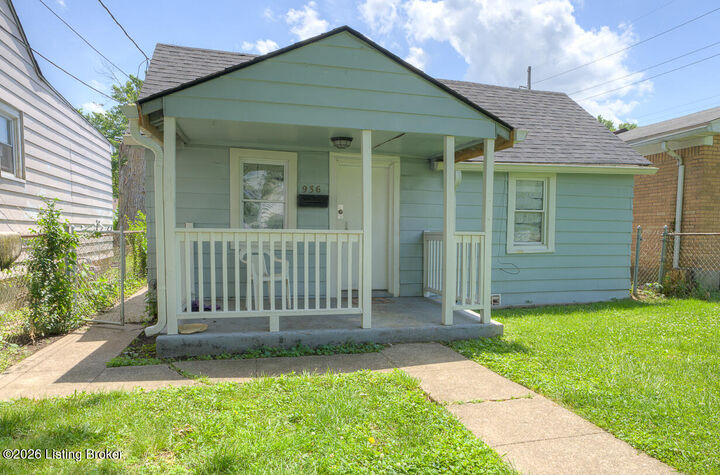 Property Photo:  936 Brentwood Ave  KY 40215 