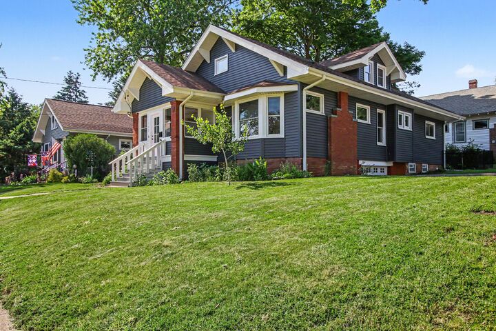 Property Photo:  107 Institute Street  IN 46383 