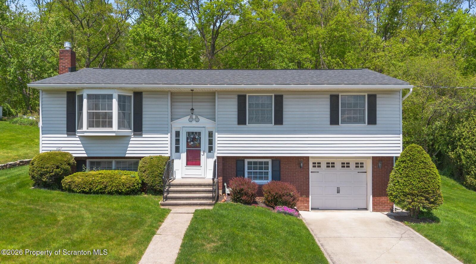 Property Photo:  210 Prynn Street  PA 18452 