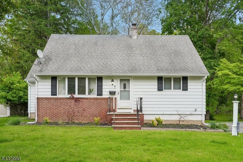 Property Photo:  1227 Ringwood Ave  NJ 07442 