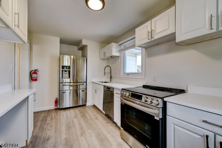 Property Photo: 37 E Somerset St 2 NJ 08869