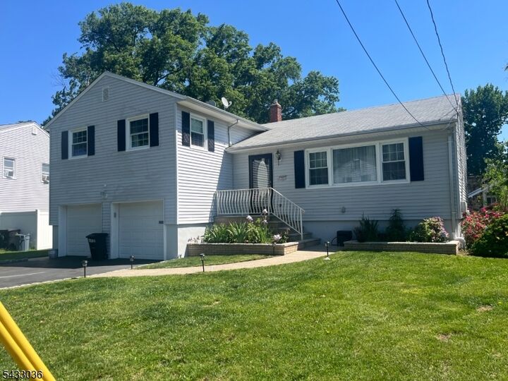 Property Photo:  727 Winchester Ave  NJ 07083 
