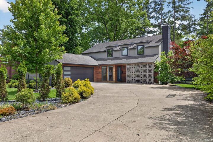 Property Photo: 1918 E Ruby Lane IN 47401