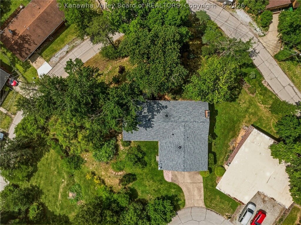 Property Photo:  1505 Knob Road  WV 25314 