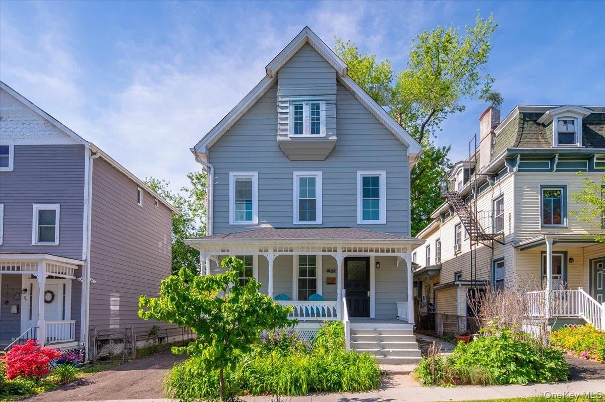Property Photo:  101 1st Avenue B  NY 10960 
