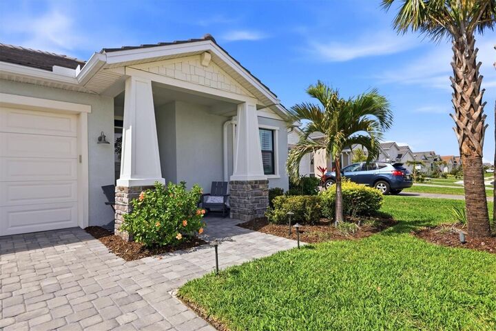 Property Photo: 18645 Midsummer Place FL 34293