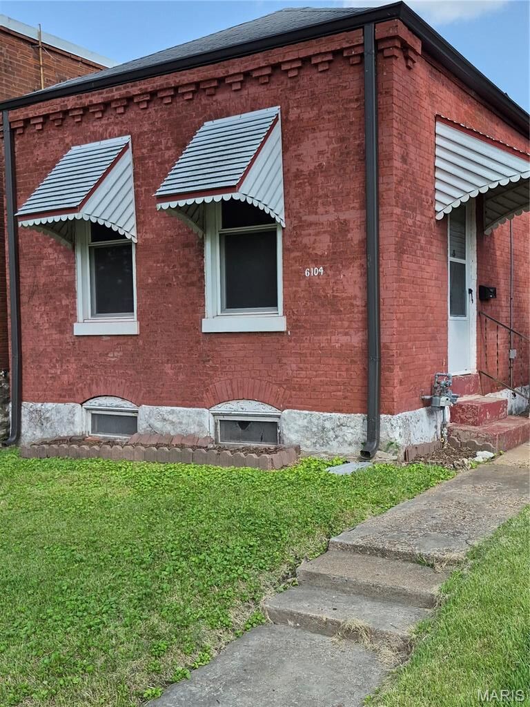 Property Photo:  6104 Idaho Avenue  MO 63111 