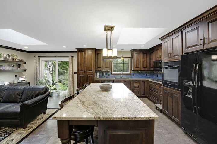 Property Photo:  11016 N Lakeside Rd  WI 53092 
