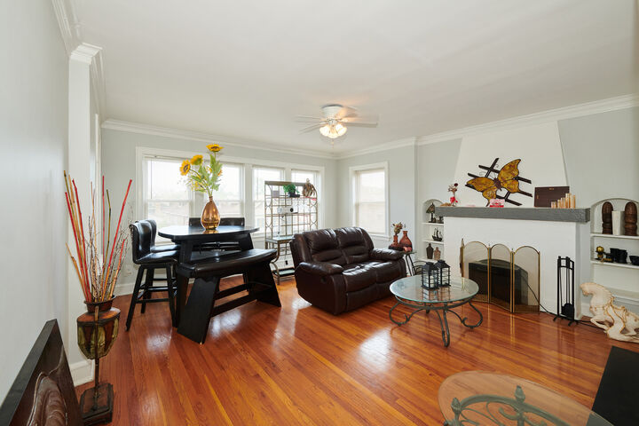 Property Photo:  433-35 E 91st Place  IL 60619 