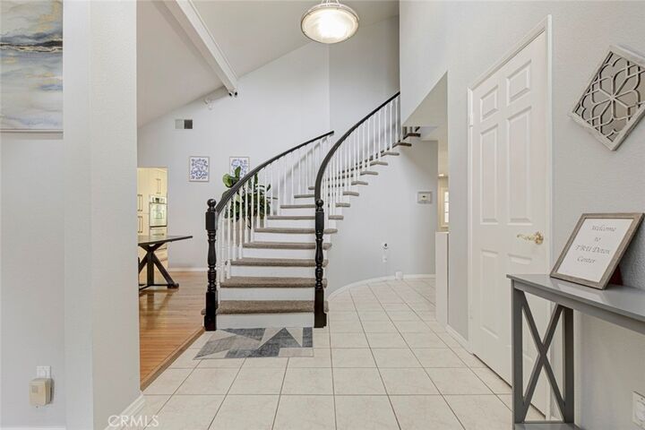Property Photo:  10437 Sunnybrae  CA 91311 