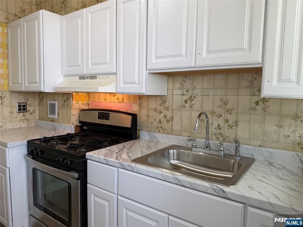 Property Photo: 234 Lafayette Ave NJ 07506