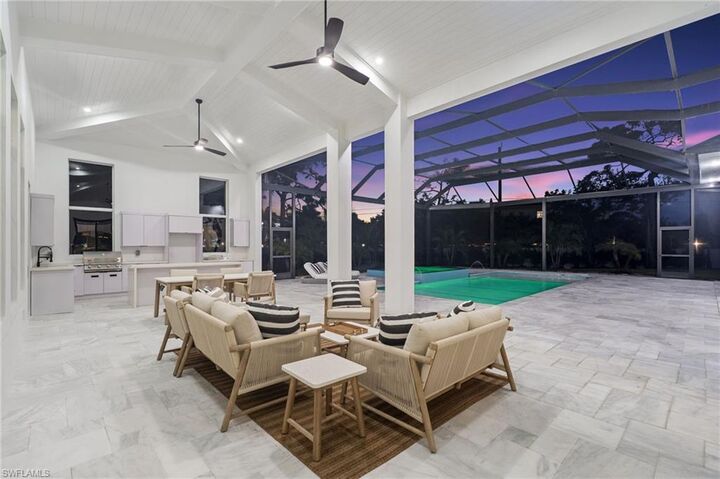 Property Photo: 10 Caribbean Rd FL 34108
