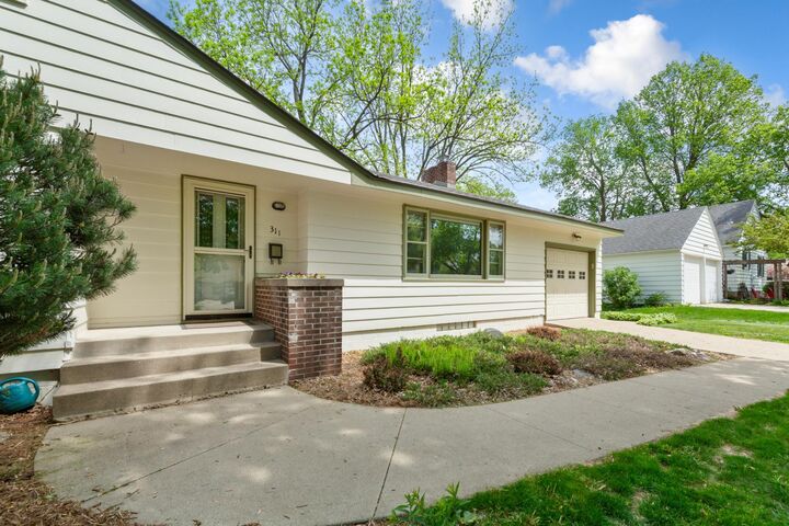 Property Photo:  311 7th Street E  MN 55057 