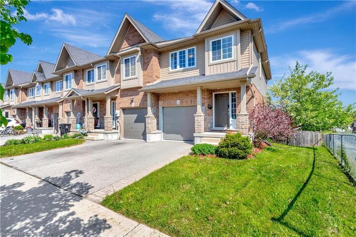 Property Photo:  935 Zeller Crescent  ON N2A 0C7 