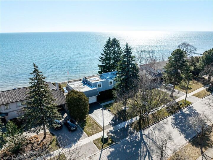 Property Photo:  1460 Watersedge Road  ON L5J 1A4 