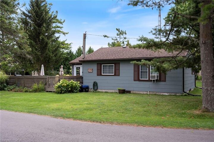 Property Photo: 10 Ridgewood Drive ON N0E 1W0
