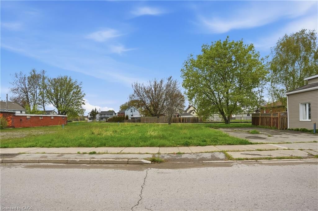 Property Photo:  96 Fraser Street  ON L3K 1E4 