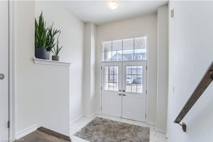 Property Photo: 7831 Odell Crescent ON L2H 3R6