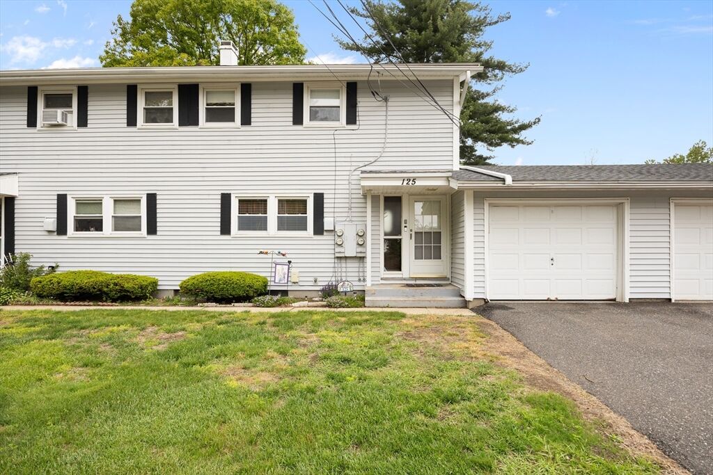 Property Photo:  125 Lynwood Drive 6201D  MA 01022 