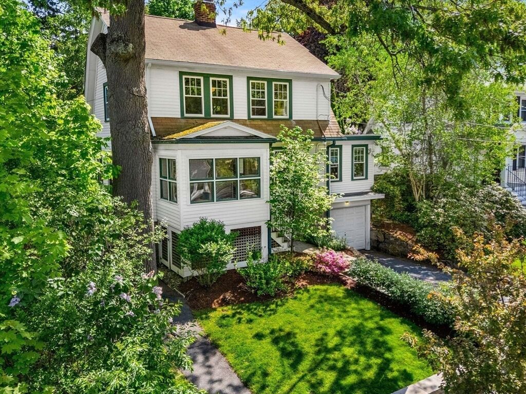 Property Photo: 34 Avalon Rd MA 02186
