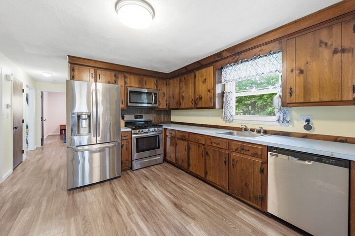 Property Photo:  12 Allen St  MA 01826 
