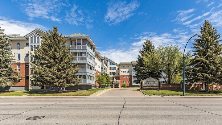 Property Photo: 3021 13 Avenue SE 410 AB T1B 4E2