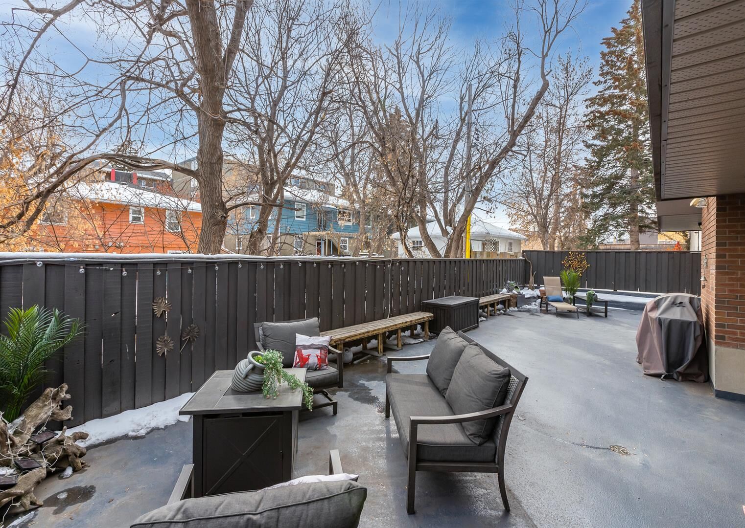 Property Photo:  2208 17A Street SW 1  AB T2T 4S1 