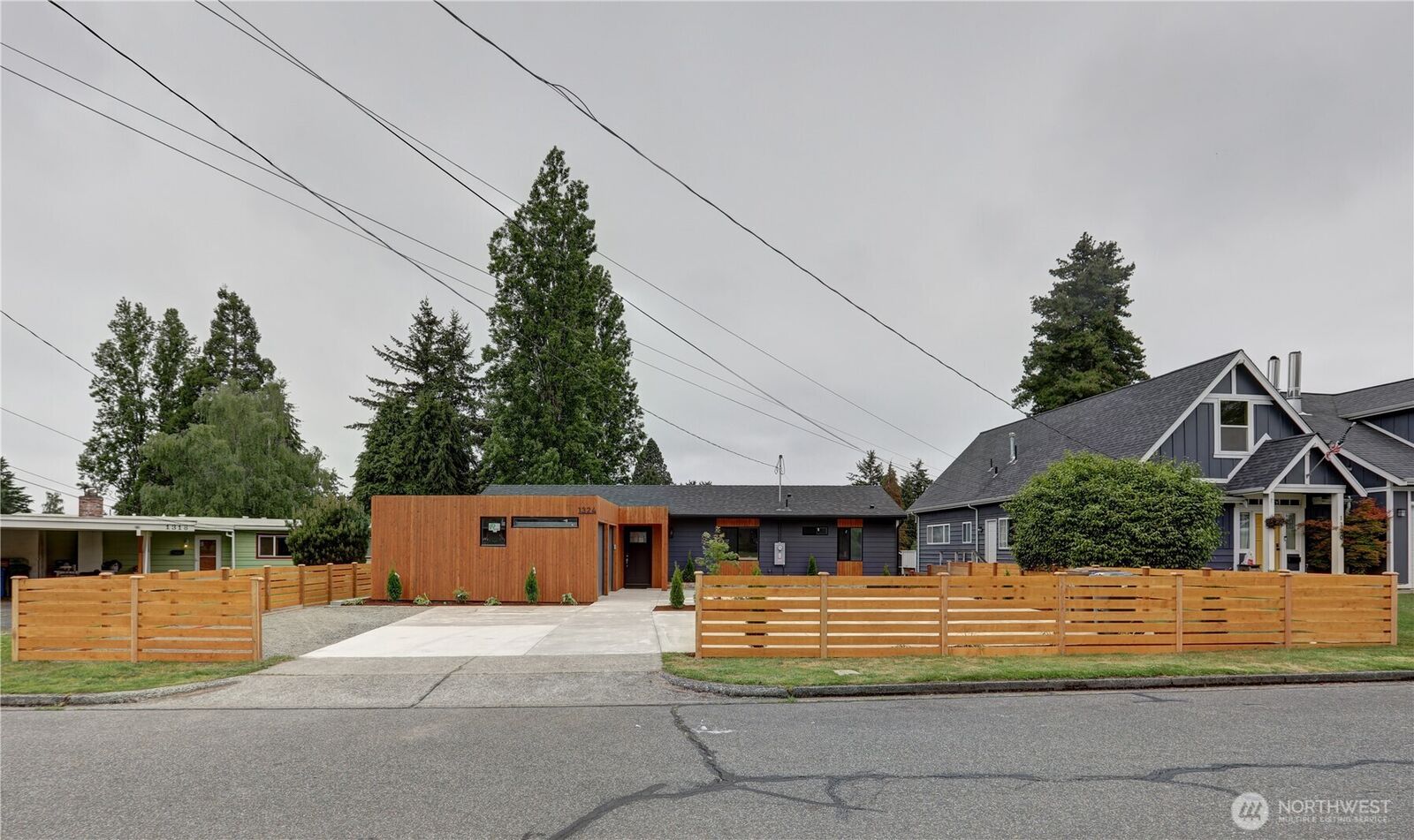 Property Photo:  1324 N Hawthorne Street  WA 98406 