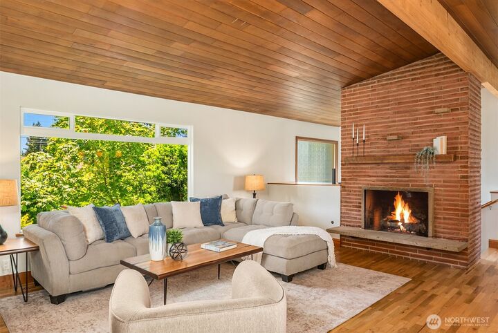 Property Photo:  7105  190th Street SW  WA 98036 