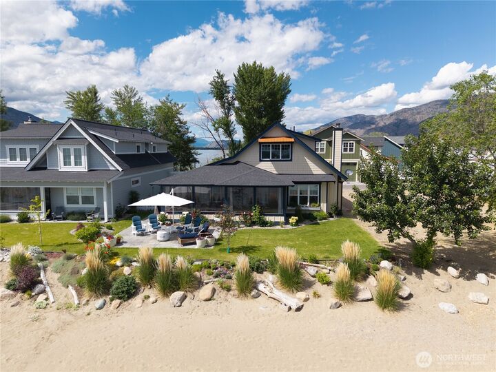 Property Photo:  228  Veranda Drive  WA 98844 
