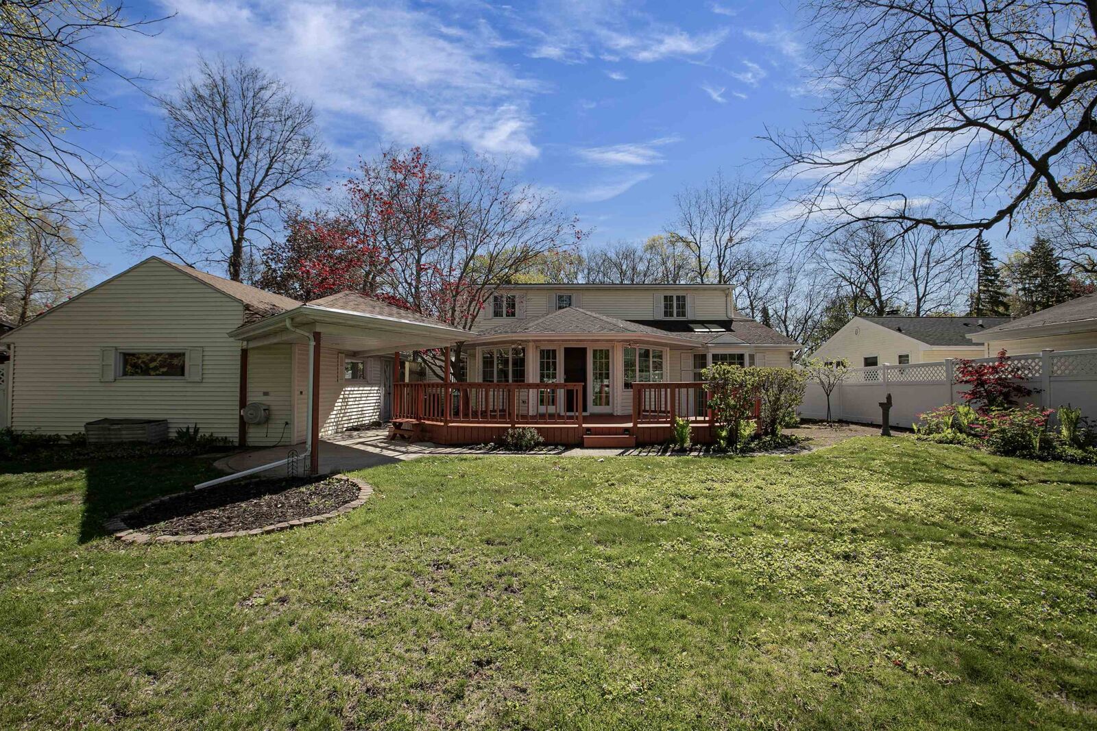 Property Photo: 2207 S Gladys Avenue WI 54915