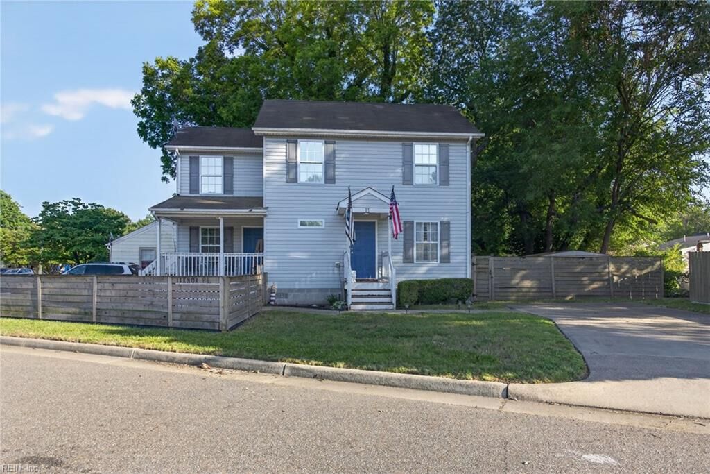 Property Photo: 11 Knox Pl VA 23669