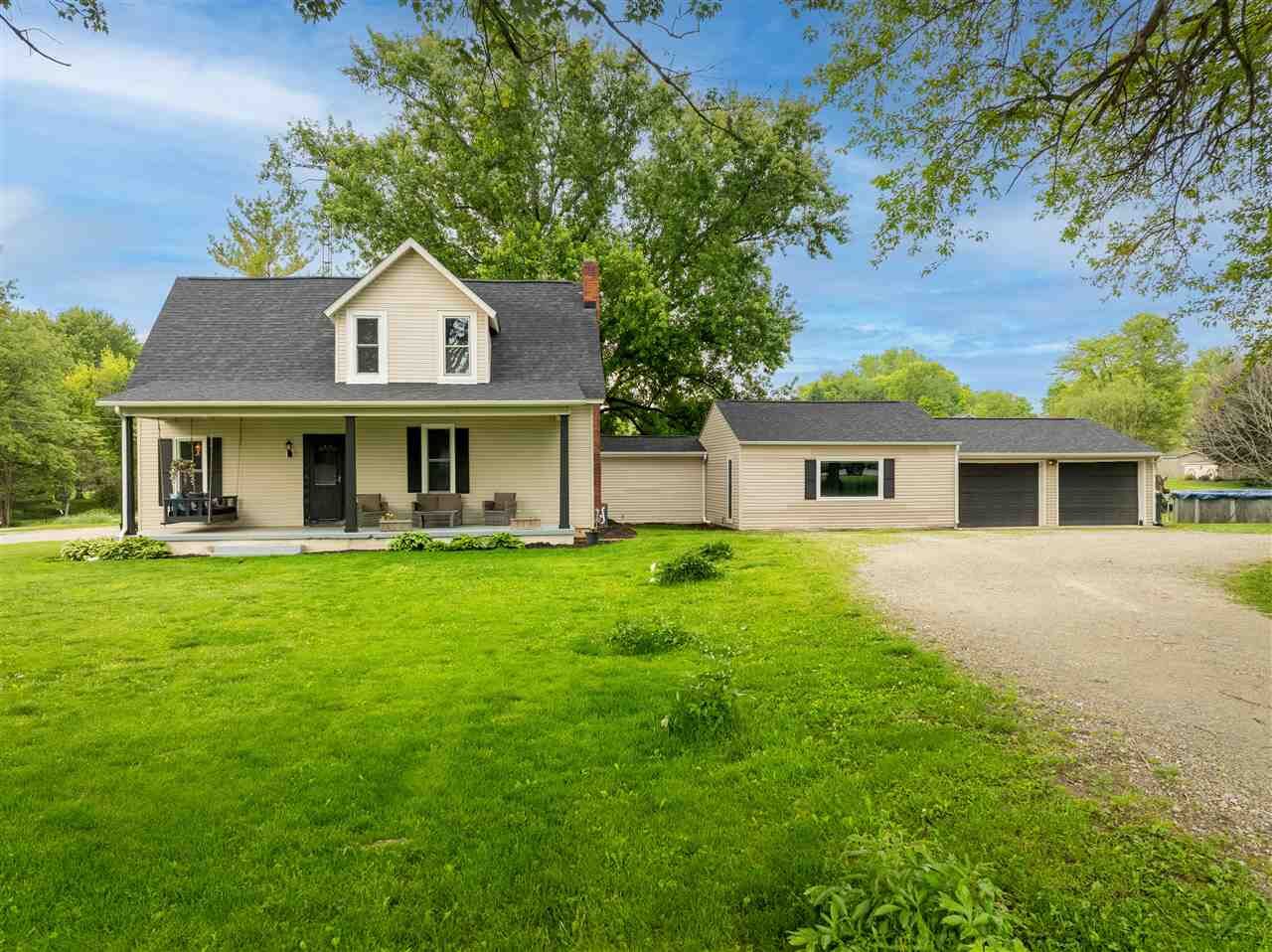 Property Photo:  607 South Street  IN 47341 