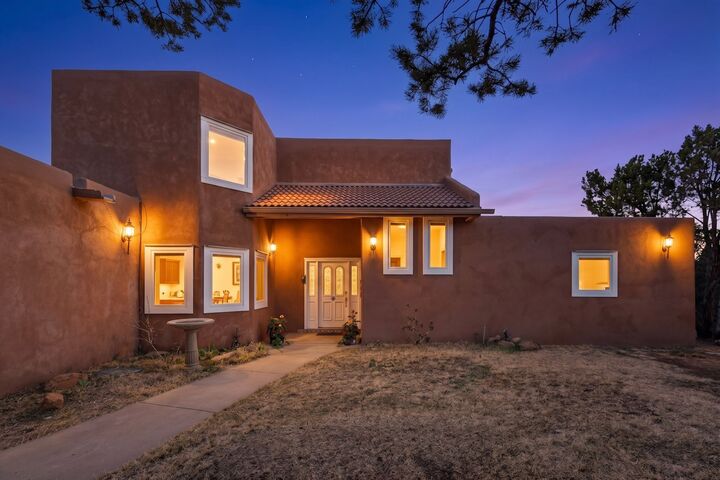 Property Photo: 2 Toltec Road NM 87505